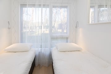 Camping des Gayeulles, Citylodge Sainte Anne, chambre enfant ©Simon Bourcier