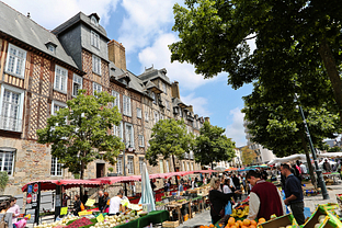 Marché des Lices ©Julien Mignot