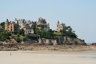 Dinard, villas et plage © Emilie Agniel - ADT 35