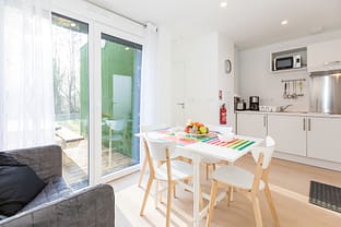 Camping des Gayeulles, Citylodge Sainte Anne, cuisine &copy;Simon Bourcier