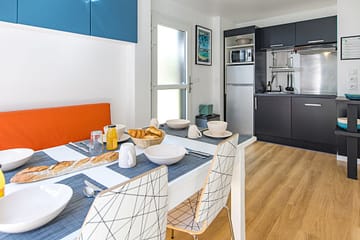 Camping des Gayeulles - Citylodge Thabor &copy;Simon Bourcier