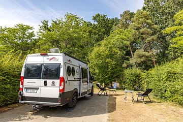 Camping des Gayeulles Rennes &copy;Simon Bourcier - Emplacement Stabilise Avec Electricite