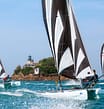 Les Mouettes - Iles de la baie de Morlaix - Catamaran au large de l\'Ile de Callot