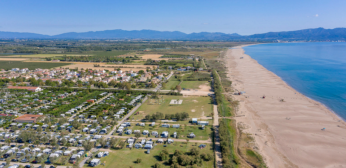 Campingplatz Amfora - Der Campingplatz  - Stellplätze mit Blick auf das Mittelmeer