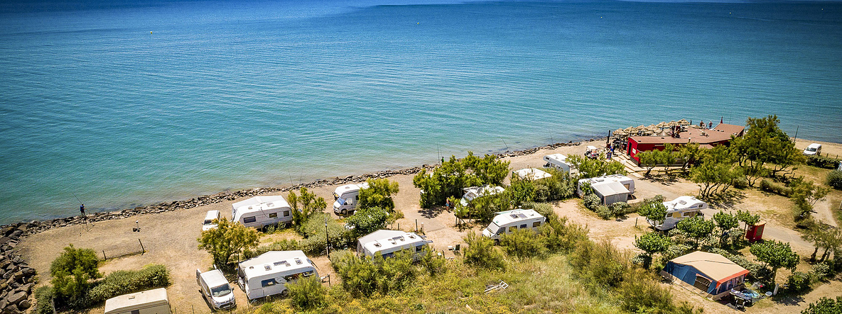 Camping Californie Plage - Hébergements emplacements avec vue sur la mer