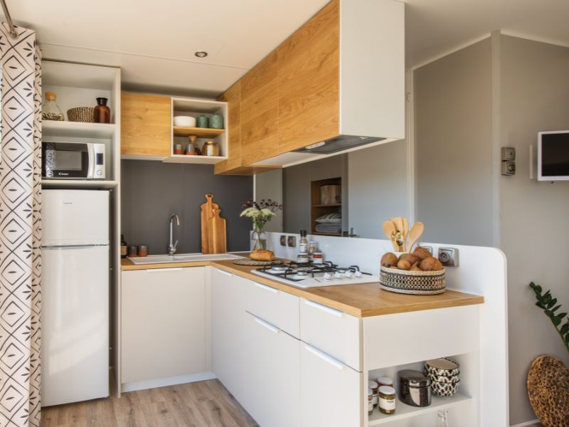 Cuisine - Lodge &Ocirc; - Grand Large - 3 ch - 2 SDB - 6 pers - Domaine de Mesqueau