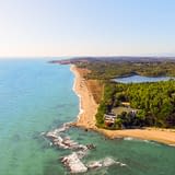 Domaine de Bagheera Verlassener Strand, Luftaufnahme