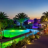 Camping Les Mouettes - Le parc aquatique - Vue du Blue Lagoon de nuit