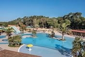 Camping Le Logis - Le Parc aquatique - Vue du parc aquatique et de la pataugeoire
