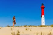 Les Couleurs de la Coubre - Charente-Maritime - Touriste devant le phare de la Coubre, Palmyre, Royan