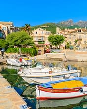 Domaine de Bagheera, Expérience, Bateaux de pêche colorés dans le port d'Erbalunga sur le Cap Corse