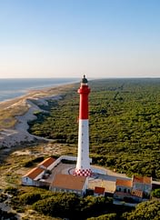Les Couleurs de la Coubre - Charente-Maritime - Vue aérienne du phare de La Coubre à La Tremblade