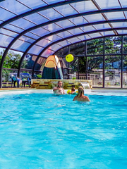 Domaine de Mesqueau, indoor pool