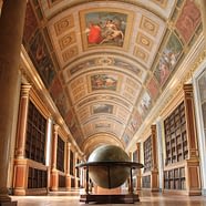 Bestemming Île-de-France - Uitzicht op de paleisbibliotheek van het kasteel van Fontainebleau