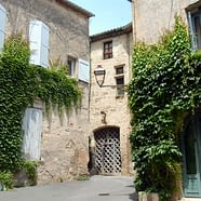 Destination Hérault - Rue de Pézenas