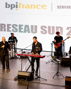 Sirène Holidays - Sirène Events - Scène avec concerts