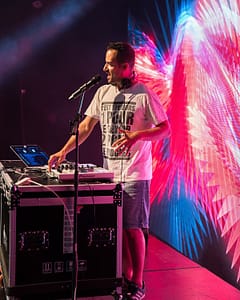 Sirène Holidays - Sirène Events - Scène avec dj