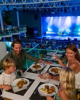 Camping la Sirène - Soirées et spectacles - Sirène Arena - Diner spectacle