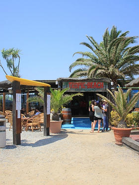 Campingplatz Amfora - Bars und Restaurants - Eingang des „Tropic beach“ 