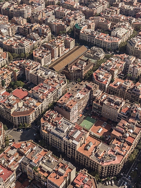 Camping Amfora - La région - Vue aérienne des quartiers typiques de Barcelone