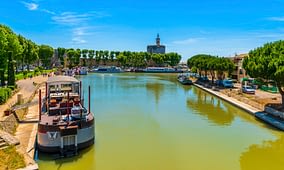 Destination Gard - Canal du Rhône à Aigues-Mortes