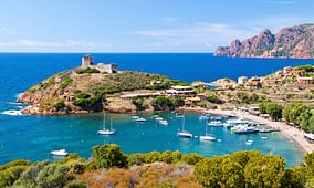 France 4 Naturisme - Unsere Geschichte - Blick auf Girolata