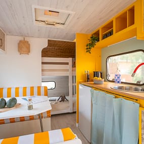 Beauregard Plage Campsite - Caravane Happy Days - Kitchen