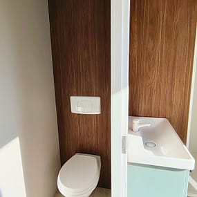 Sanitaire priv&eacute; douche int&eacute;rieure