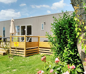 Camping Le Ridin Le Crotoy , Cottage, Les Cygnes, Premium, extérieur, terrasse, baie vitrée