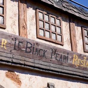 Camping Californie Plage - Video - The “Black Pearl” restaurant