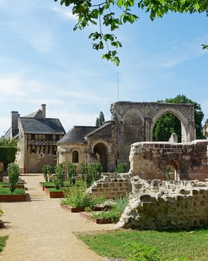 Le Parc du Val de Loire - Loir et Cher - Prieuré de Saint-Cosme, demeure de Ronsard