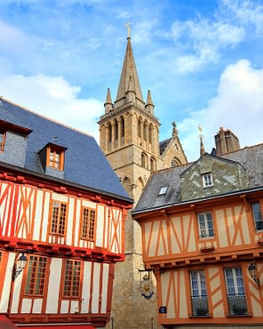 Le Moténo Campsite - Morbihan - Cathedral and half-timbered houses - Vannes