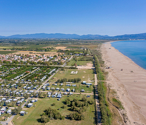 Campingplatz Amfora - Der Campingplatz  - Stellplätze mit Blick auf das Mittelmeer