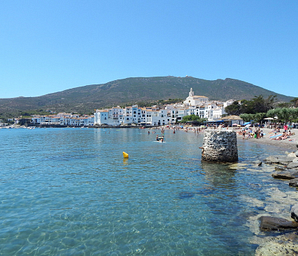 Camping Amfora - La région - La plage de Cadaquès proche du camping