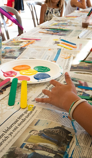 Camping Amfora - Todo para los niños - Sesión de pintura en el club infantil