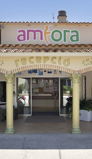 Amfora campsite - Services and shops - External view of reception