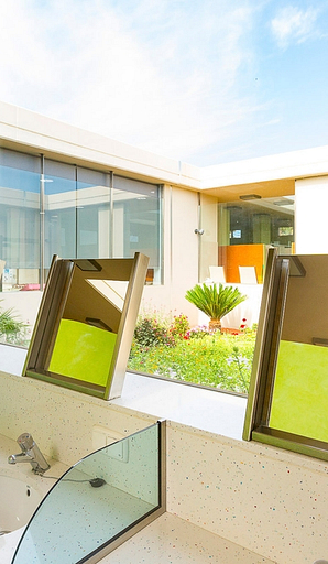 Amfora campsite - Services and shops - Interior view of a sanitary block