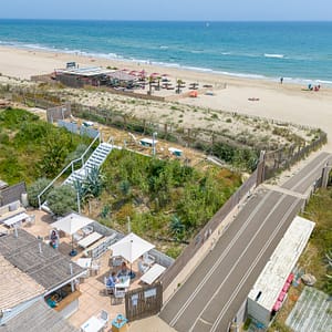 Campingplatz Beauregard Plage - Bar - Luftaufnahme der Bar und des Wegs zum Strand