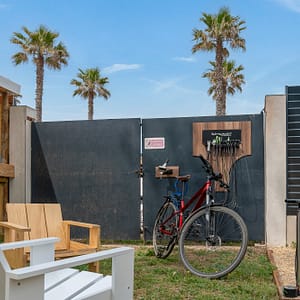 Camping Beauregard Plage - Cabane Etape - Espace réparation vélo