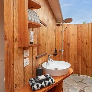 Camping Beauregard Plage - Caravan Happy Days - Sanitaire voorzieningen met douche, wastafel en toilet