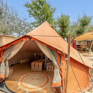 Beauregard Plage Campsite - Tentes Terracotta Duo - Exterior view of a tent