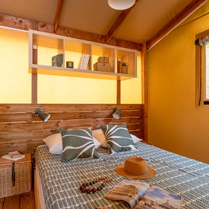 Camping Beauregard Plage - Lodgetent Bohème - Kamer met tweepersoonsbed