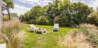 Les Mouettes campsite - sunloungers and countryside