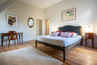 Manoir de Kerlut - Accommodation - Bedroom with en suite bathroom