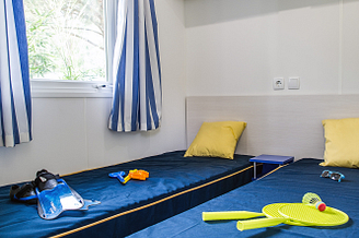 La Sirène campsite - Accommodation - Sirène 2 - 4 persons - 2 bedrooms - Children’s bedroom