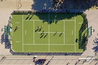 Camping La Sirène - Clubs niños y adolescentes - Vista aérea de la pista polideportiva