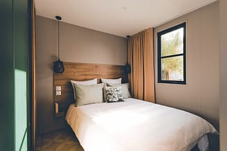 La Sirène campsite - Accommodation - Cocoon 2 - 4 persons - 2 bedrooms - Master bedroom