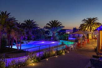 Les Mouettes campsite - The water park - View of the Blue Lagoon by night