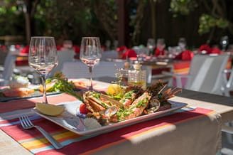 Camping Le Brasilia, dorpsplein, restaurant, visschotel