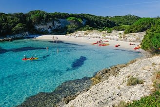 Domaine de Bagheera, Erlebnis, Der Strand „Le Petit Spérone“ mit seinem türkisfarbenen Wasser